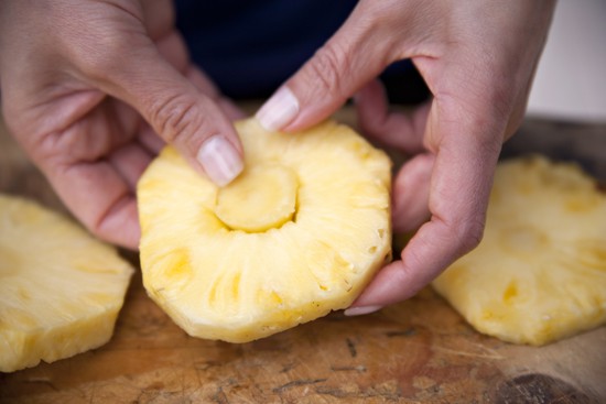 rings of a pineapple How to Select and Cut a Pineapple