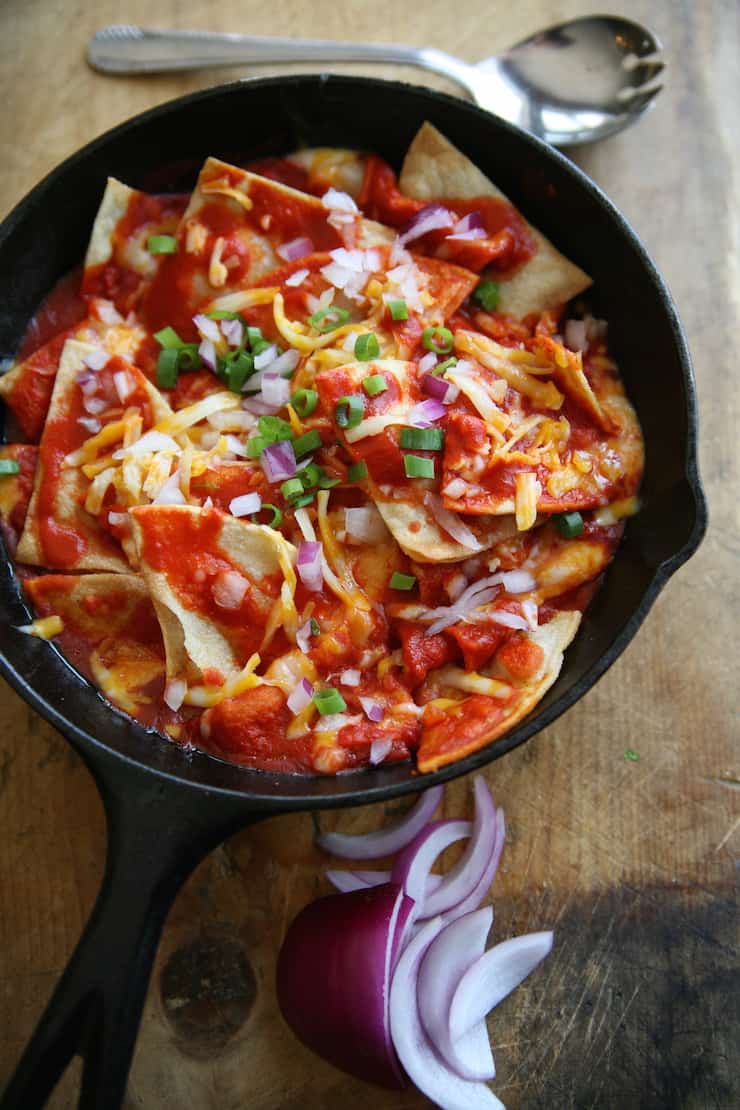 form Turbulens Arv Red Chile Chilaquiles (Chilaquiles Rojos) - Muy Bueno Cookbook