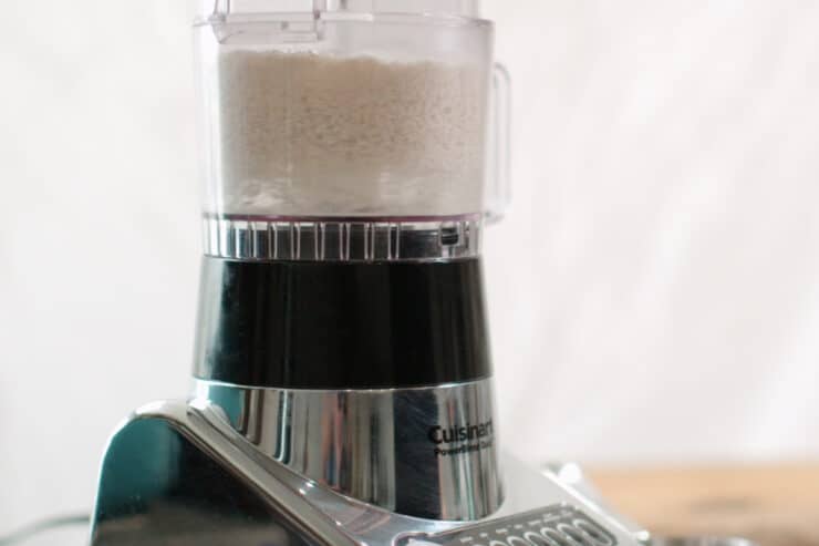 food processor with dried white rice