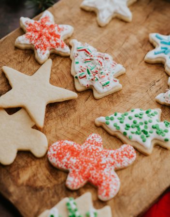 christmas frosted cookies